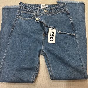 Princess Polly remind yolk detail denim jeans !